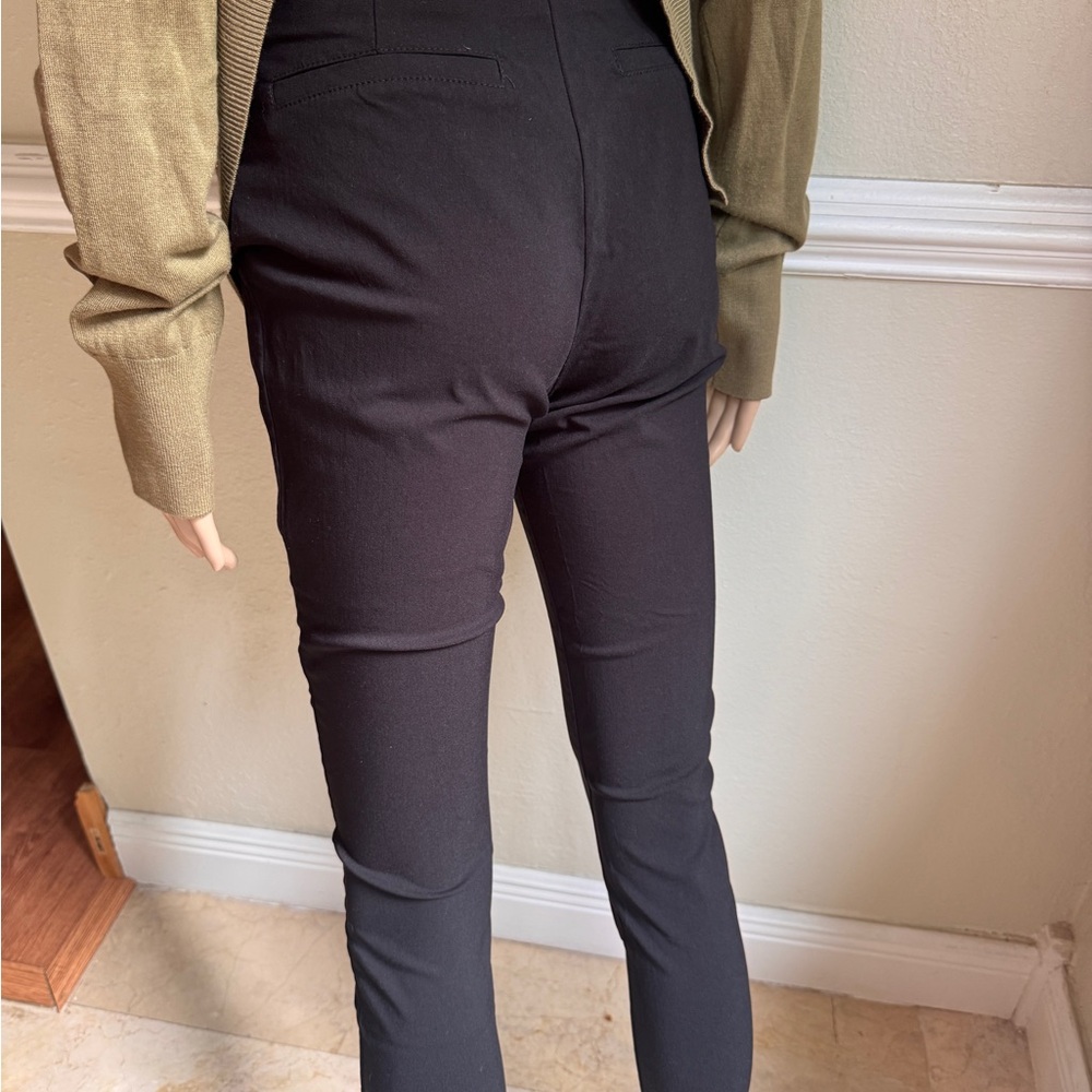 Calvin Klein skinny Black Women's Pants size 4 used - Picture 2 of 4
